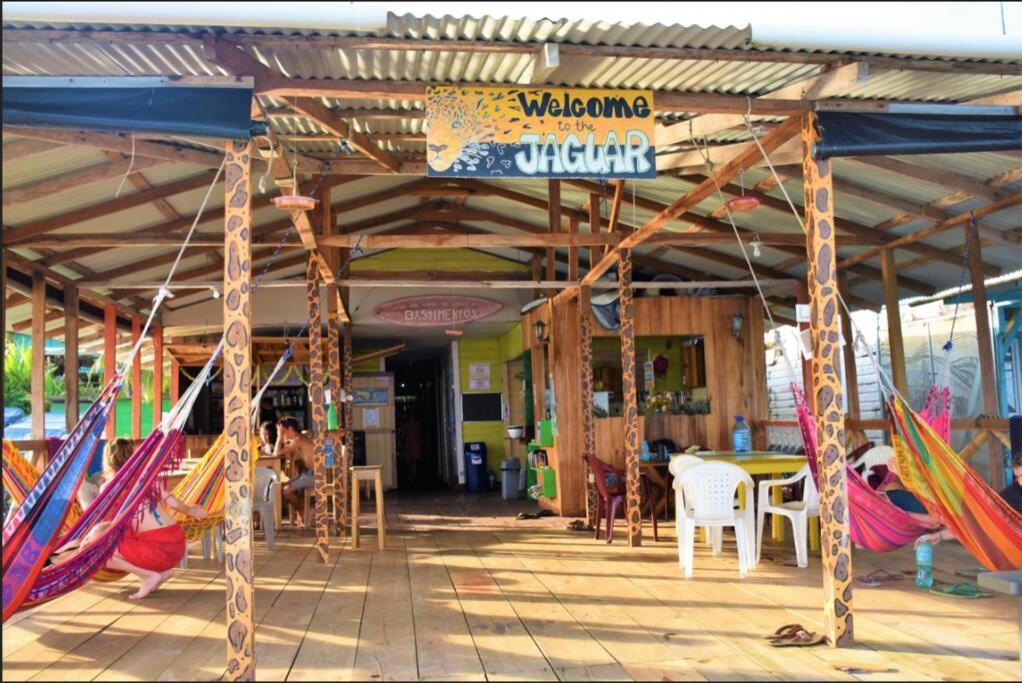 El Jaguar Hostel Bocas Town Luaran gambar