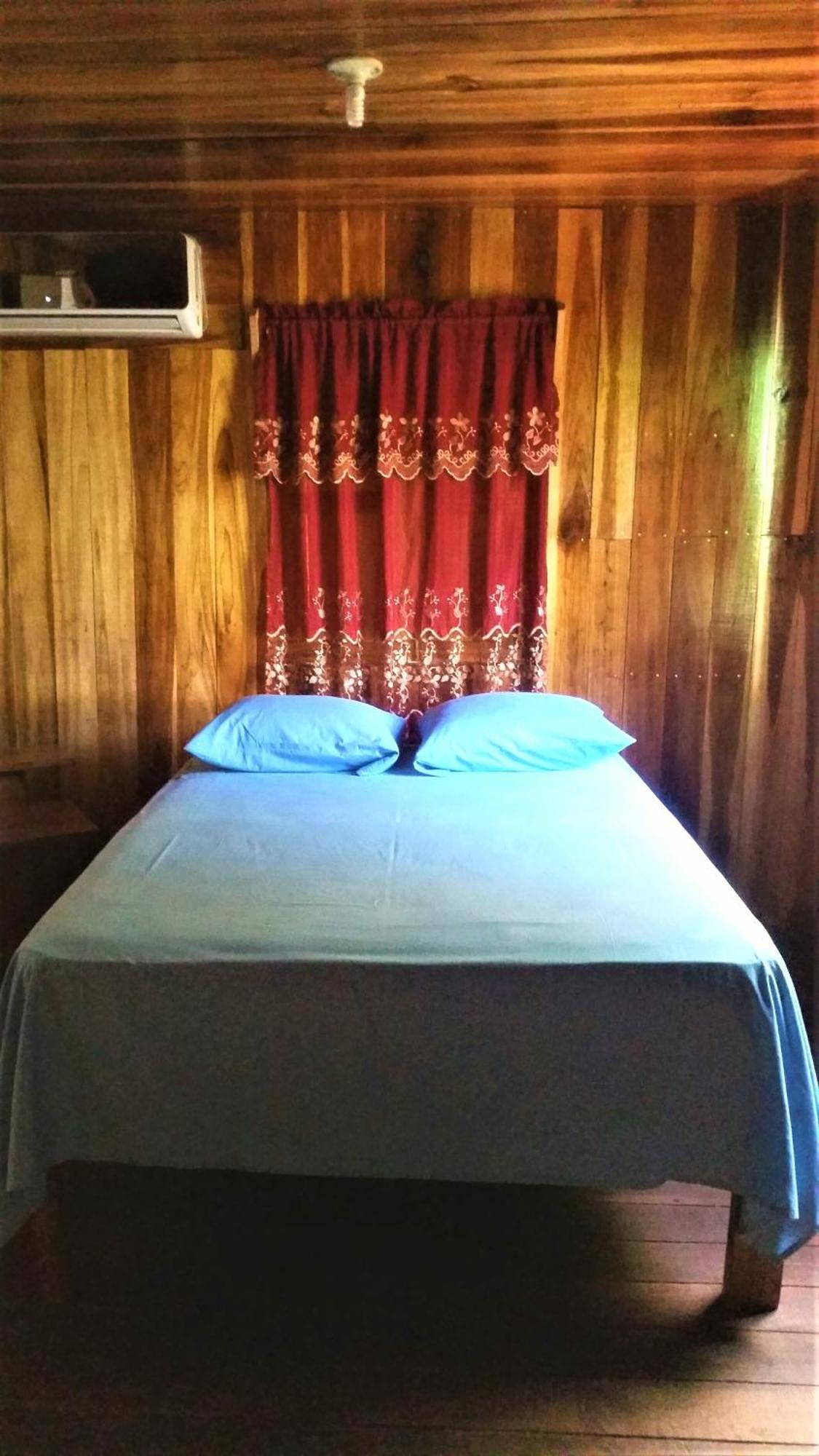 El Jaguar Hostel Bocas Town Luaran gambar